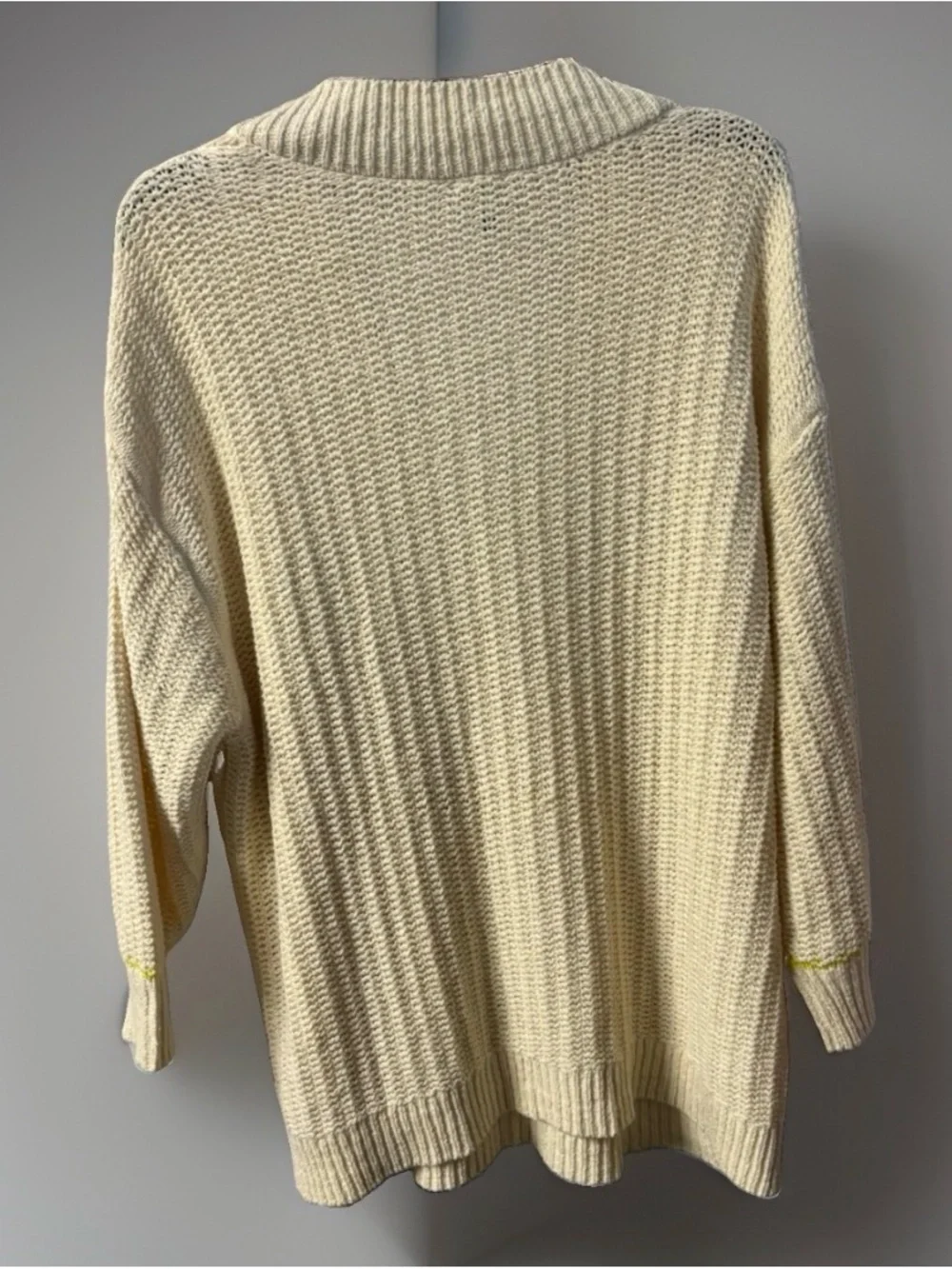 NWOT Cabi Sweater Women L Cream Chunky Cable Knit VNeck Crop Fisherman Nautical - Picture 3 of 4